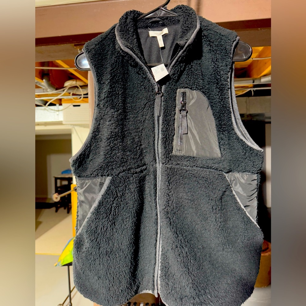 Women’s Maurice’s Fleece Vest L
